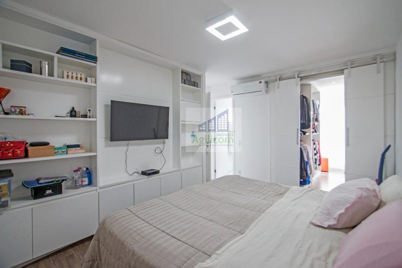 APARTAMENTO Á VENDA EM CAMPO BELO COM 2 DORMITÓRIOS Rua Antônio de Macedo Soares São Paulo - 