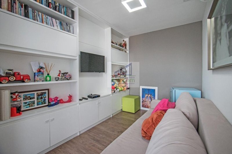 APARTAMENTO Á VENDA EM CAMPO BELO COM 2 DORMITÓRIOS Rua Antônio de Macedo Soares São Paulo - 