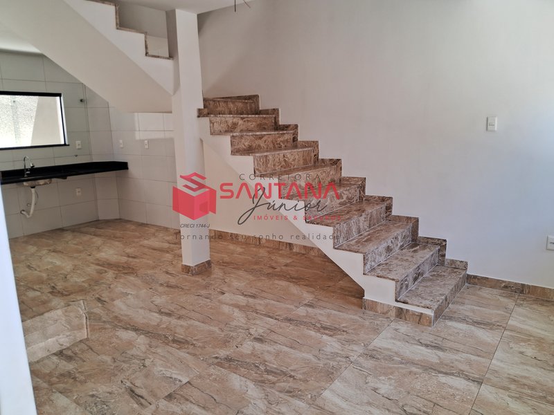 LANÇAMENTO. Casa para venda 3 suítes e um quarto térreo.(INDISPONÍVEL) Rua Marília Tereza dos Santos Lauro de Freitas - 
