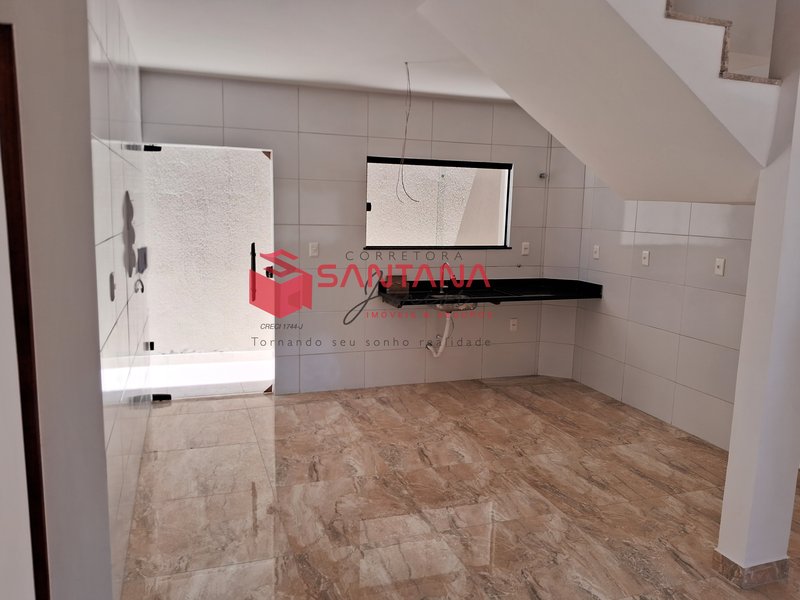 LANÇAMENTO. Casa para venda 3 suítes e um quarto térreo.(INDISPONÍVEL) Rua Marília Tereza dos Santos Lauro de Freitas - 