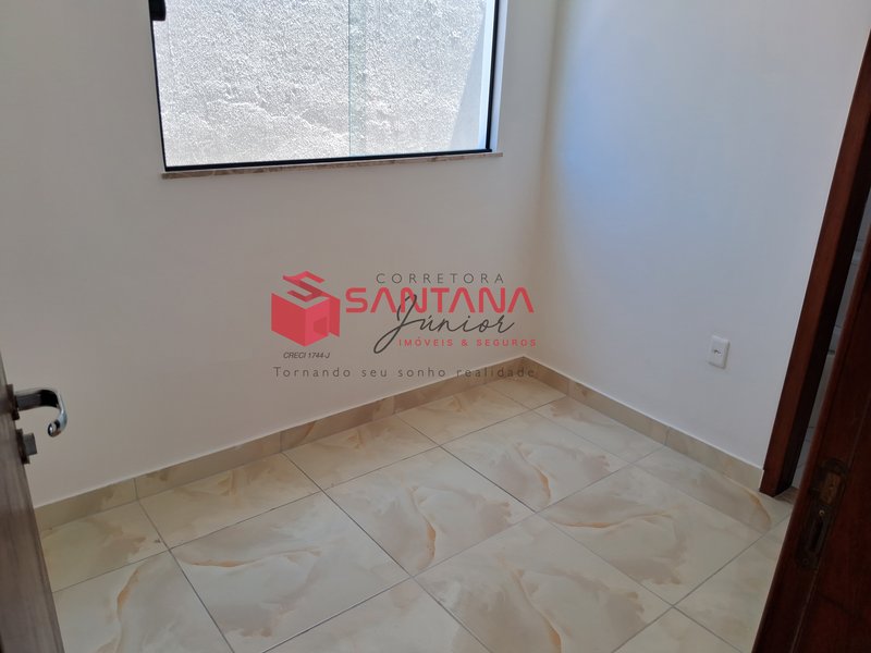 LANÇAMENTO. Casa para venda 3 suítes e um quarto térreo.(INDISPONÍVEL) Rua Marília Tereza dos Santos Lauro de Freitas - 