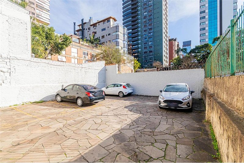 Apartamento MSPCB 601 Apto 612481034-157 2 dormitórios 72m² Pedro Chaves Barcelos Porto Alegre - 