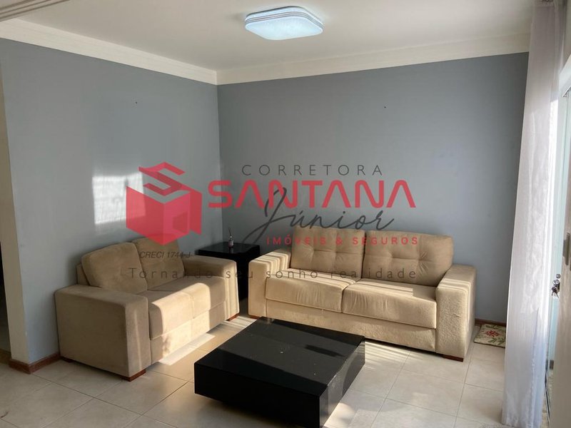 Casa com 4 quartos, semimobiliada em Abrantes. (INDISPONÍVEL) Rua Lagoa Branca Camaçari - 