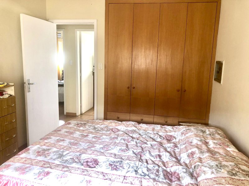 R$ 440.000 - ÓTIMO APARTAMENTO - DE FRENTE - 86M2 - 3 DORM - 1 VAGA - VISTA PANORÂMICA Rua Sarmento Leite Porto Alegre - 