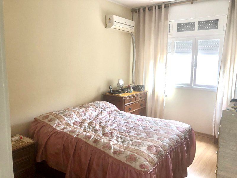 R$ 440.000 - ÓTIMO APARTAMENTO - DE FRENTE - 86M2 - 3 DORM - 1 VAGA - VISTA PANORÂMICA Rua Sarmento Leite Porto Alegre - 