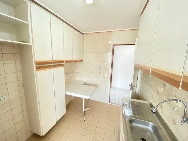 Apartamento à venda com 2 quartos, 64m² - Foto 4