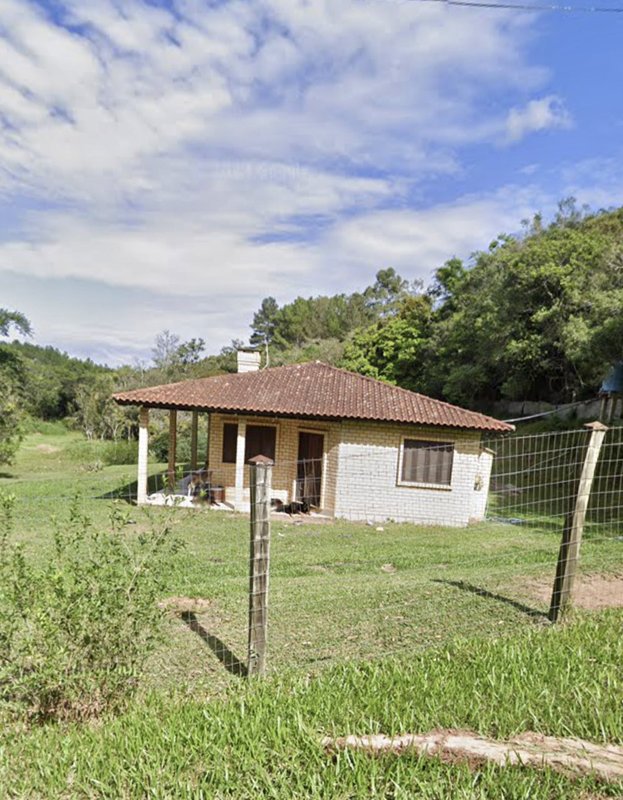 R$ 350.000 - BELO SÍTIO DE LAZER/MORADIA - CASA DE 120M2 - 10.000M2 - AÇUDE - NATUREZA Rua Primeiro-Sargento Euclides Barrachini Viamão - 