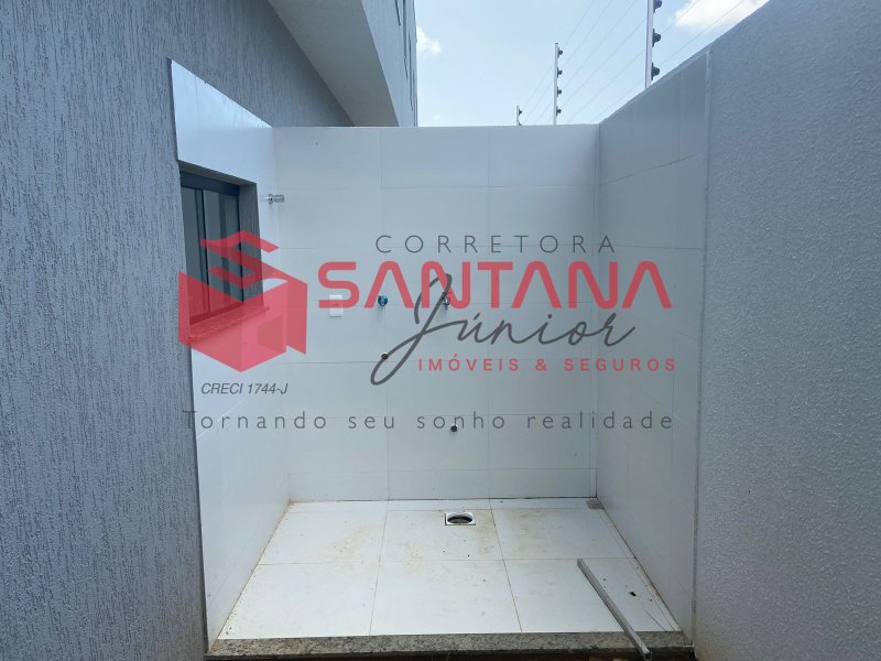 Casa em condomínio, dois quartos e uma suíte. Última unidade.(INDISPONÍVEL) Rua A Camaçari - 