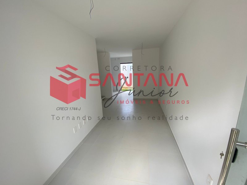 Casa em condomínio, dois quartos e uma suíte. Última unidade.(INDISPONÍVEL) Rua A Camaçari - 