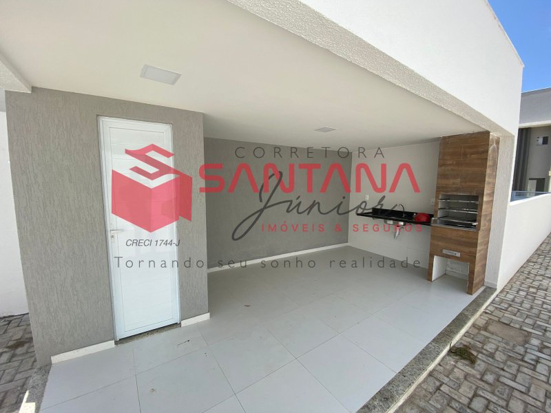 Casa em condomínio, dois quartos e uma suíte. Última unidade.(INDISPONÍVEL) Rua A Camaçari - 