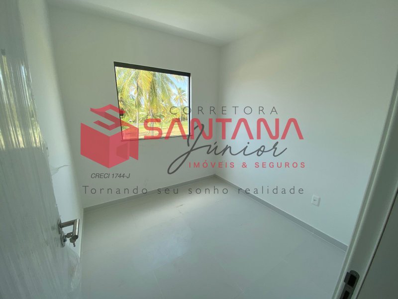 Casa em condomínio, dois quartos e uma suíte. Última unidade.(INDISPONÍVEL) Rua A Camaçari - 