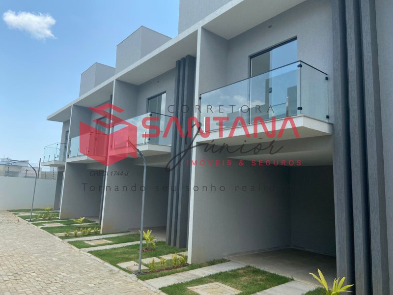 Casa em condomínio, dois quartos e uma suíte. Última unidade.(INDISPONÍVEL) Rua A Camaçari - 