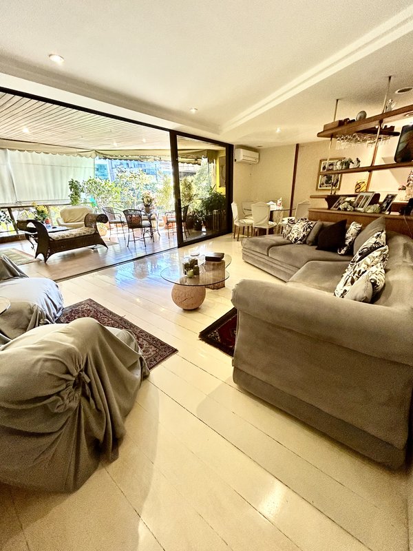 Apartamento com planta diferenciada no Jardim Oceânico - Rio de Janeiro - 