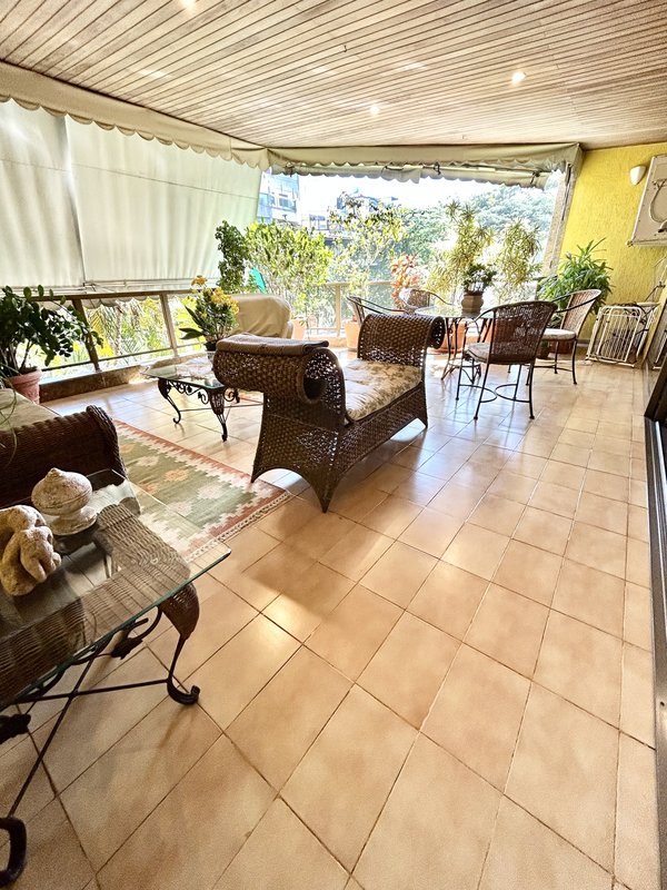 Apartamento com planta diferenciada no Jardim Oceânico - Rio de Janeiro - 