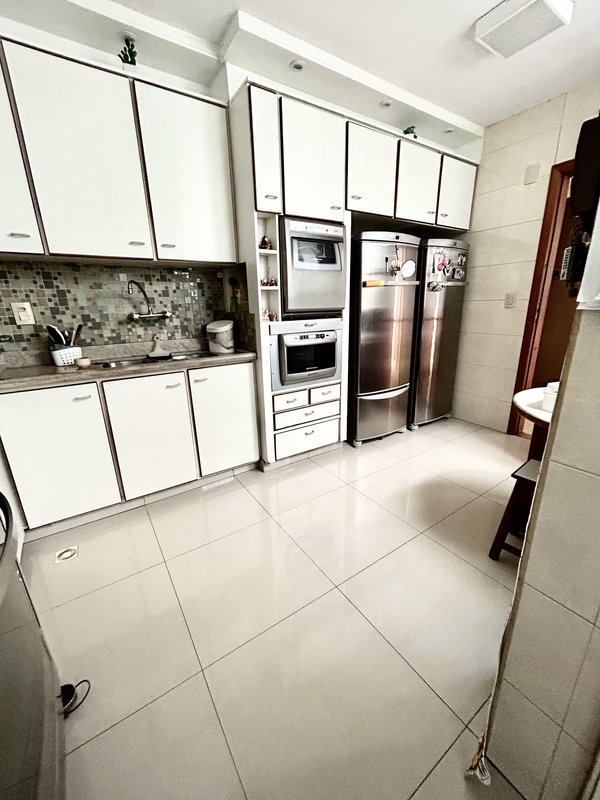 Apartamento com planta diferenciada no Jardim Oceânico - Rio de Janeiro - 