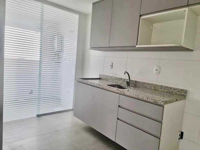 Apartamento Algarve 1 suíte 53m² Portugal Porto Alegre - 