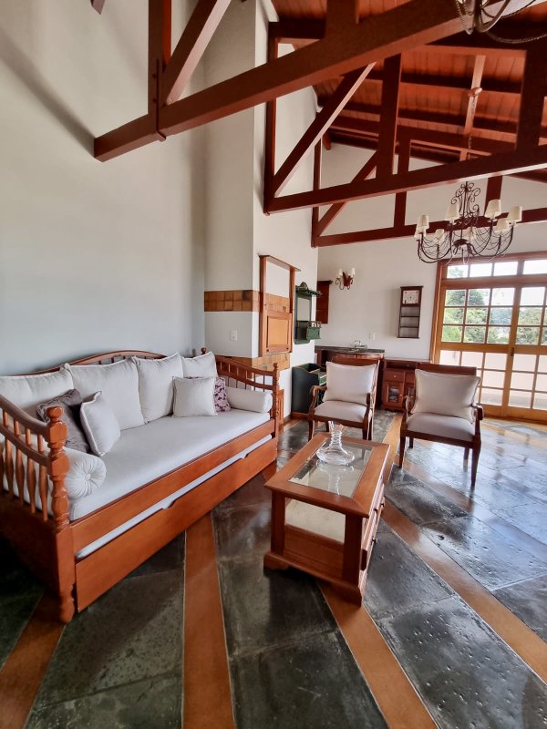 R$ 1.790.000 - RUA TORTA - LINDA COBERTURA - 188M2 - MOBILIADA - 3 DORM - 2 VAGAS Avenida Borges de Medeiros Gramado - 