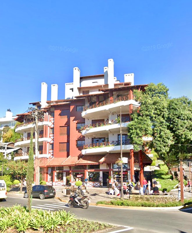 R$ 1.790.000 - RUA TORTA - LINDA COBERTURA - 188M2 - MOBILIADA - 3 DORM - 2 VAGAS Avenida Borges de Medeiros Gramado - 