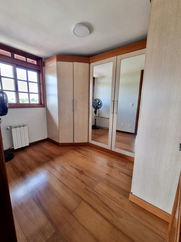 R$ 1.790.000 - RUA TORTA - LINDA COBERTURA - 188M2 - MOBILIADA - 3 DORM - 2 VAGAS Avenida Borges de Medeiros Gramado - 