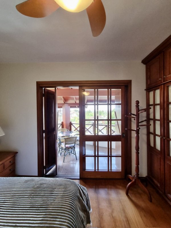 R$ 1.790.000 - RUA TORTA - LINDA COBERTURA - 188M2 - MOBILIADA - 3 DORM - 2 VAGAS Avenida Borges de Medeiros Gramado - 