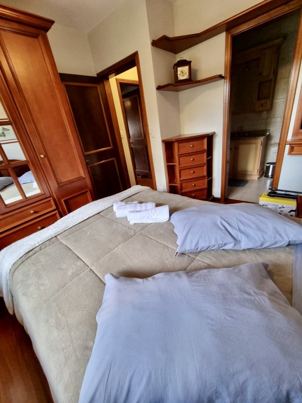R$ 1.790.000 - RUA TORTA - LINDA COBERTURA - 188M2 - MOBILIADA - 3 DORM - 2 VAGAS Avenida Borges de Medeiros Gramado - 