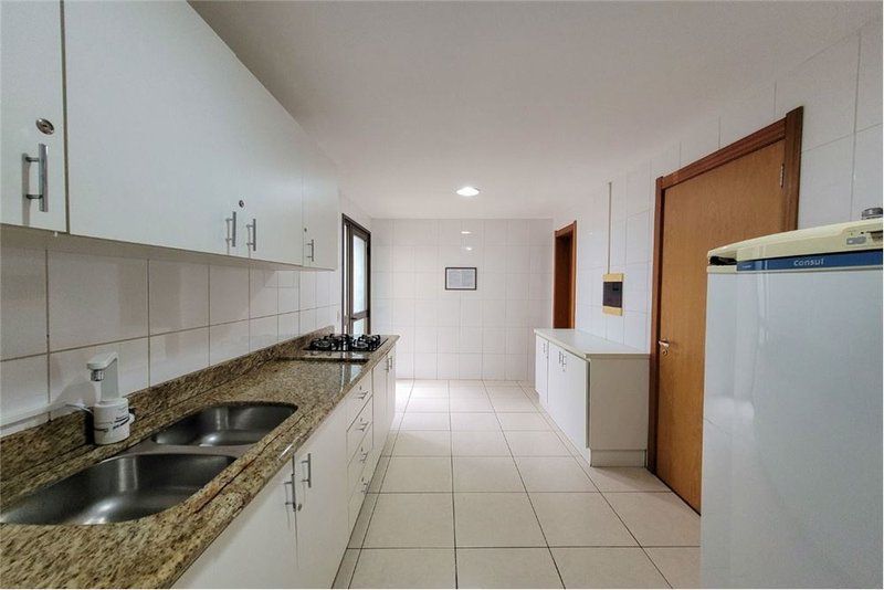 Apartamento MDGV 1271 Apto 612481029-97 1 suíte 120m² Getúlio Vargas Porto Alegre - 