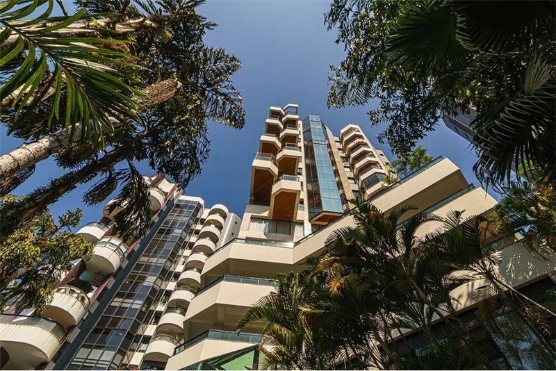 Apartamento no  Panamby com 257m² Professor Alexandre Correia São Paulo - 