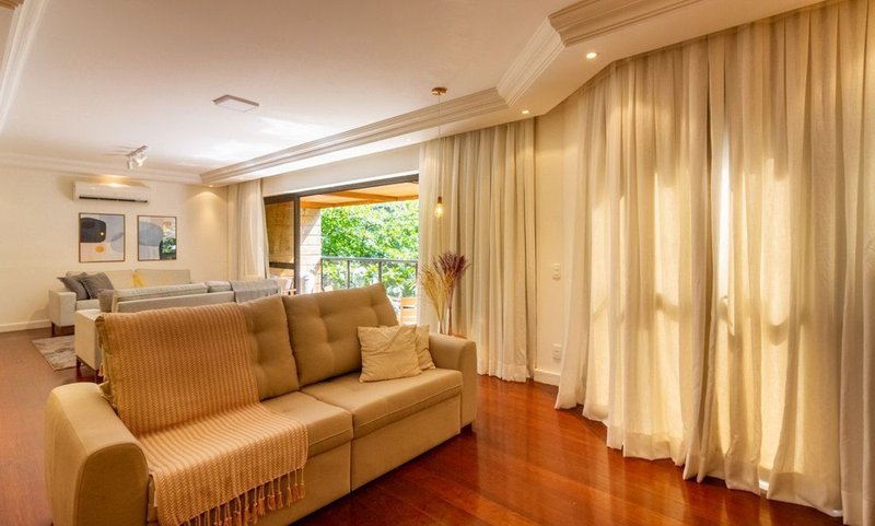 Apartamento de 204m², 4 quartos em Leblon Rua General Artigas Rio de Janeiro - 