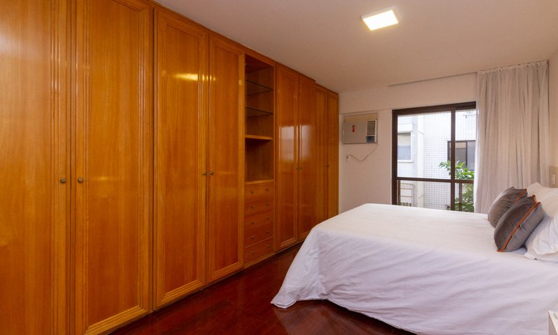 Apartamento de 204m², 4 quartos em Leblon Rua General Artigas Rio de Janeiro - 