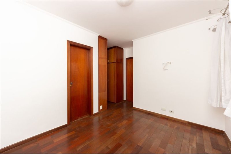 Apartamento VMAM 985 Apto 601781186-6 1 suíte 117m² Av Melchert São Paulo - 
