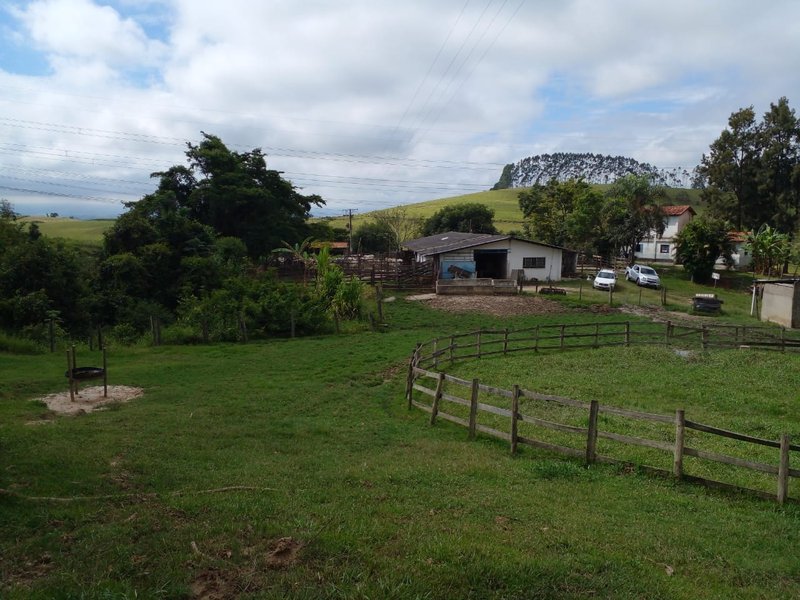FAZENDA COM 54 ALQUEIRES EM SÃO LUIZ DO PARAITINGA/SÃO PAULO - SAO LUIS DO PARAITINGA - 