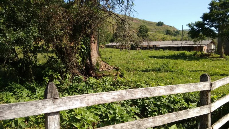 FAZENDA COM 120 ALQUEIRES EM SILVEIRAS/SÃO PAULO - SILVEIRAS - 