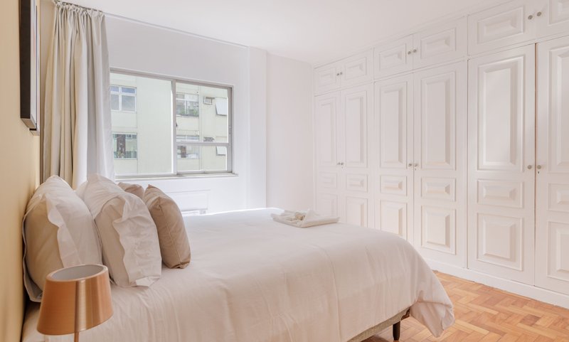 Apartamento de 143m², 4 quartos, Lagoa, Rio de Janeiro Rua Ministro Armando de Alencar Rio de Janeiro - 