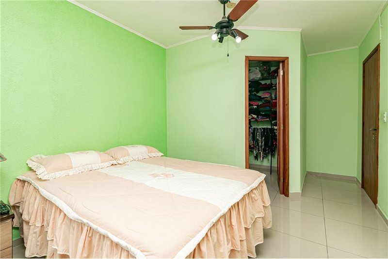 Apartamento CRMF 85 Apto 612511033-4 2 dormitórios 79m² Marechal Frota Porto Alegre - 