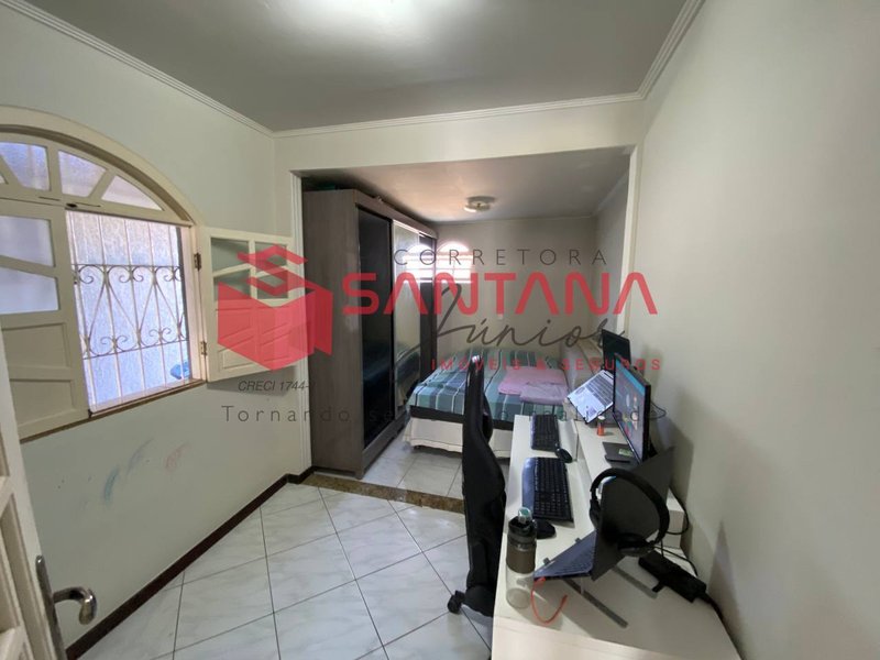 Casa com área verde, no Recanto das Mangueiras Avenida Professor Theócrito Batista Lauro de Freitas - 