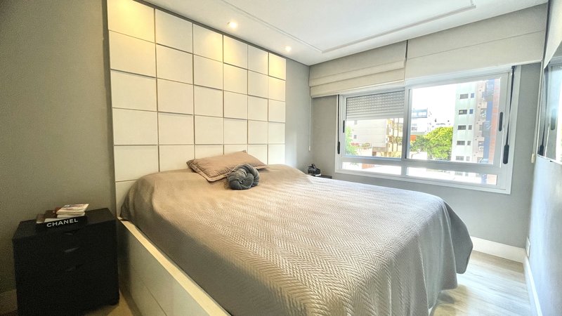 R$ 1.165.000 - IMPECÁVEL! - LINDÍSSIMO APARTAMENTO - 112M2 - 3 DORM - LAREIRA - 2 VAGAS Rua Almirante Abreu Porto Alegre - 
