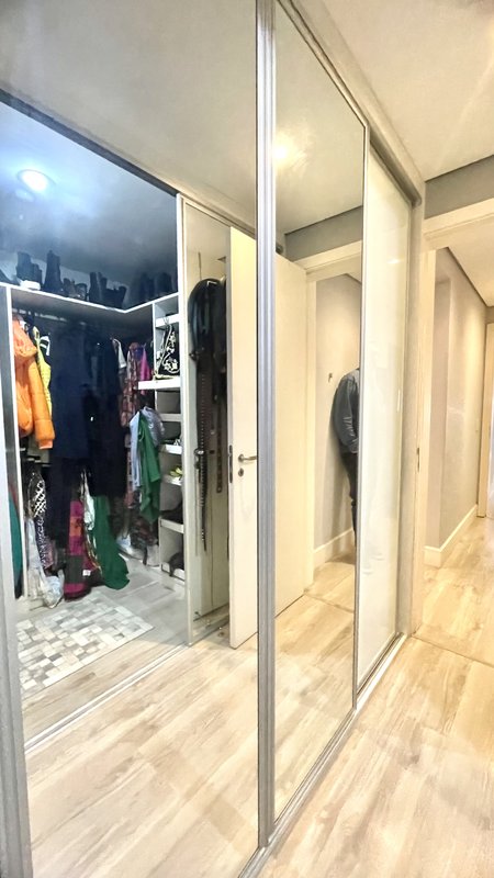 R$ 1.165.000 - IMPECÁVEL! - LINDÍSSIMO APARTAMENTO - 112M2 - 3 DORM - LAREIRA - 2 VAGAS Rua Almirante Abreu Porto Alegre - 