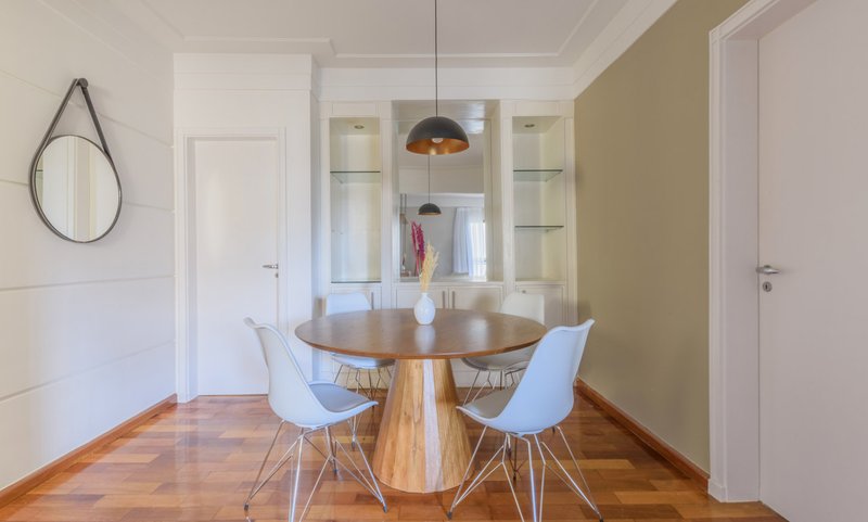 Apartamento de 107m², 3 quartos em Vila Madalena Rua Apinajés São Paulo - 