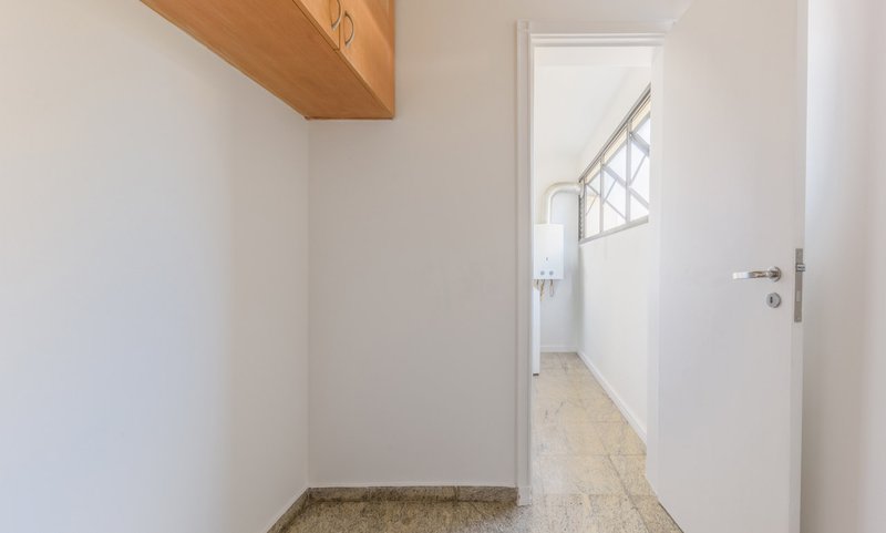 Apartamento de 107m², 3 quartos em Vila Madalena Rua Apinajés São Paulo - 