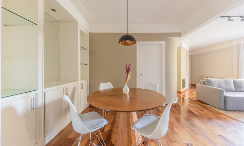 Apartamento de 107m², 3 quartos em Vila Madalena Rua Apinajés São Paulo - 