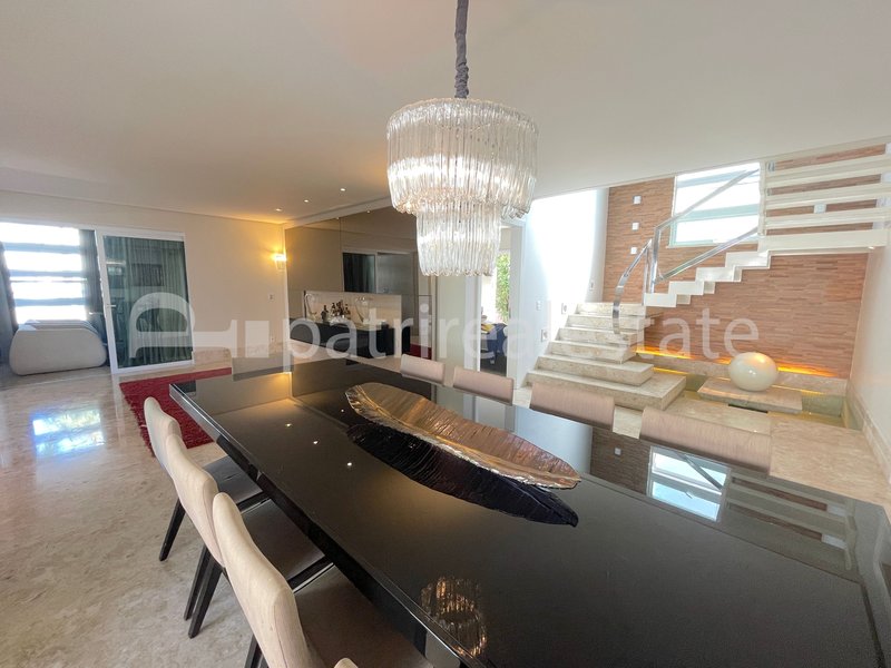 Casa 740 m² em terreno de 1089 m² com 6 suítes 11 WC e 10 vagas - Alphaville Eusebio – CE Avenida Nova do Contorno Eusébio - 