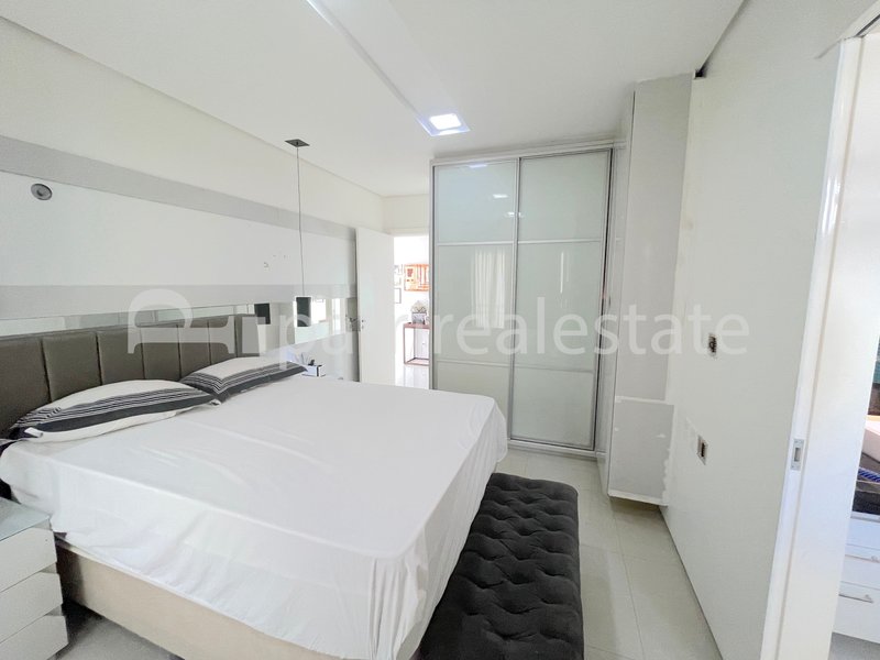 Casa 740 m² em terreno de 1089 m² com 6 suítes 11 WC e 10 vagas - Alphaville Eusebio – CE Avenida Nova do Contorno Eusébio - 