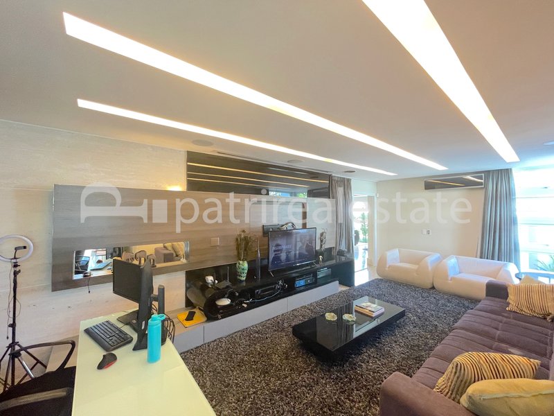 Casa 740 m² em terreno de 1089 m² com 6 suítes 11 WC e 10 vagas - Alphaville Eusebio – CE Avenida Nova do Contorno Eusébio - 