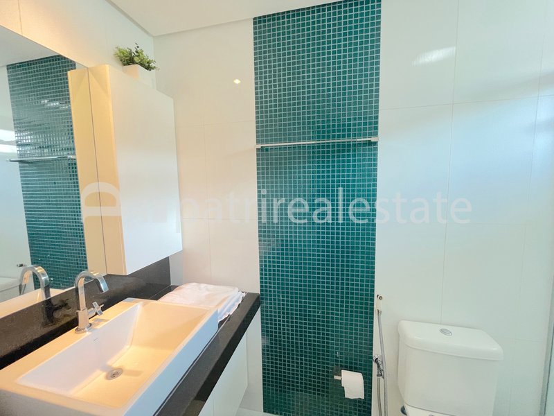 Casa 740 m² em terreno de 1089 m² com 6 suítes 11 WC e 10 vagas - Alphaville Eusebio – CE Avenida Nova do Contorno Eusébio - 