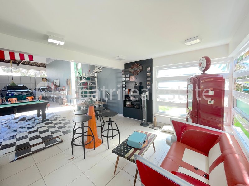 Casa 740 m² em terreno de 1089 m² com 6 suítes 11 WC e 10 vagas - Alphaville Eusebio – CE Avenida Nova do Contorno Eusébio - 