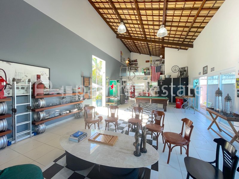 Casa 740 m² em terreno de 1089 m² com 6 suítes 11 WC e 10 vagas - Alphaville Eusebio – CE Avenida Nova do Contorno Eusébio - 