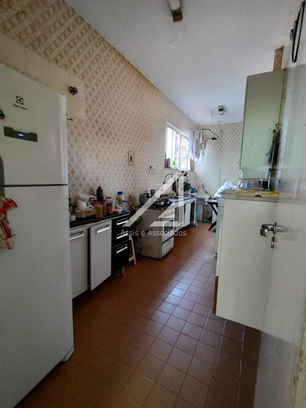 APARTAMENTO 3 QUARTOS 2 SUÍTES VARANDA AMPLO DEPENDÊNCIA GARAGEM ELEVADOR NA BARRA! Rua Lord Cochrane Salvador - 