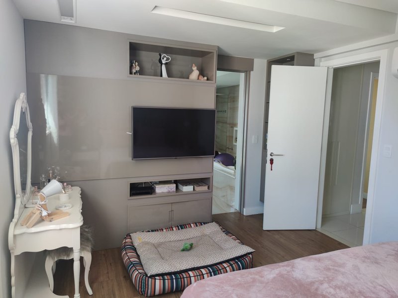 APARTAMENTO ALTO PADRÃO NOVO 4 SUÍTES VARANDA 3 GARAGENS PISCINA ACADEMIA NA GRAÇA! Avenida Princesa Isabel Salvador - 
