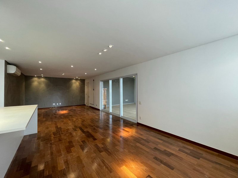 Apartamento 155m2 no Edifício 360º -Arquiteto Isay Weinfeld Rua Camburiú São Paulo - 