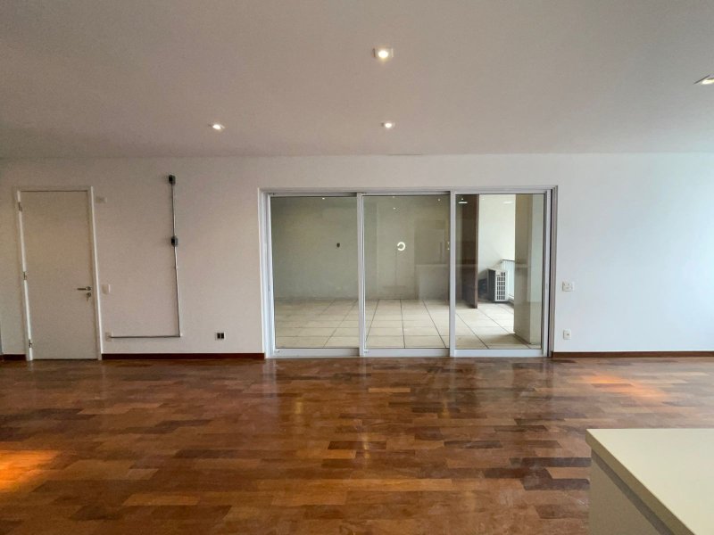 Apartamento 155m2 no Edifício 360º -Arquiteto Isay Weinfeld Rua Camburiú São Paulo - 